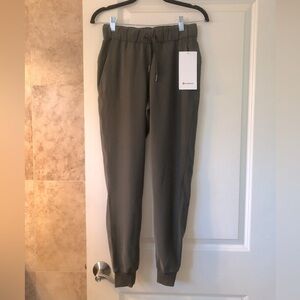 Green jogging pants from Lululemon size small